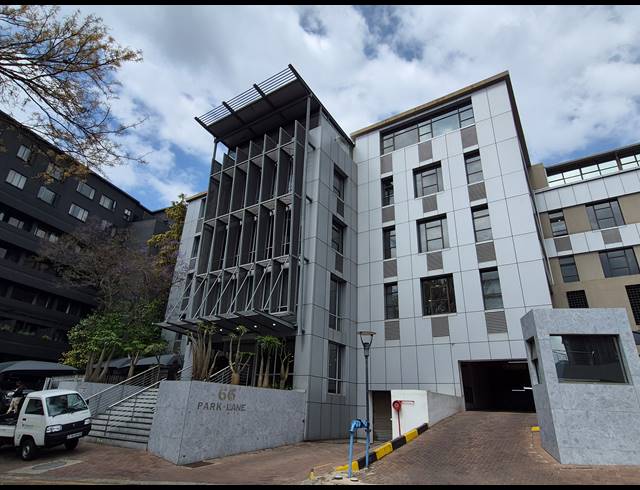 109M² OFFICE TO LET IN SANDTON CENTRAL